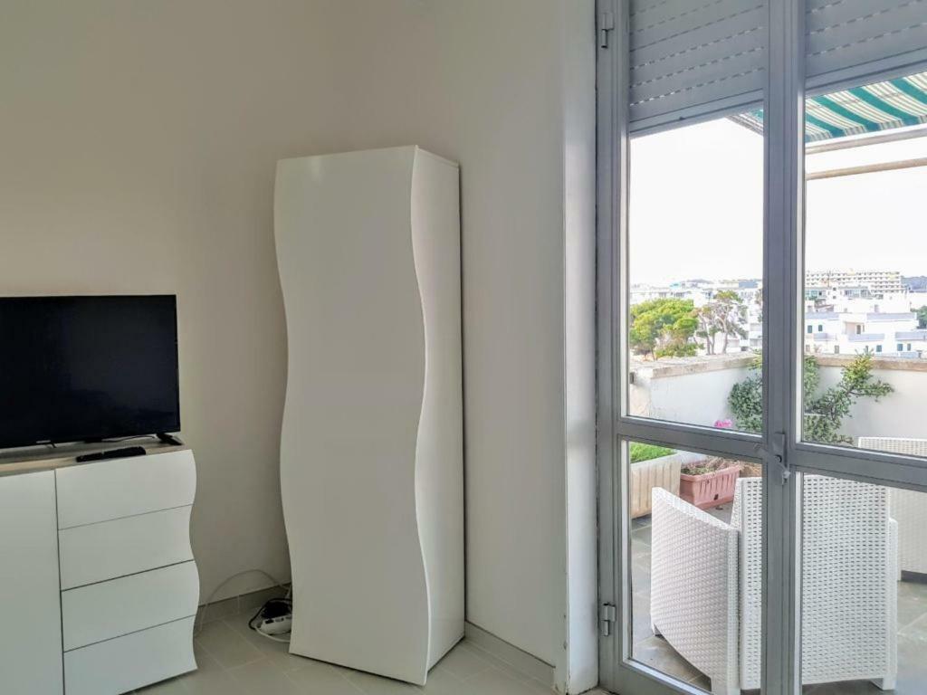 Suite Con Terrazzo Sul Mare E Discesa In Spiaggia A Gallipoli Exterior photo